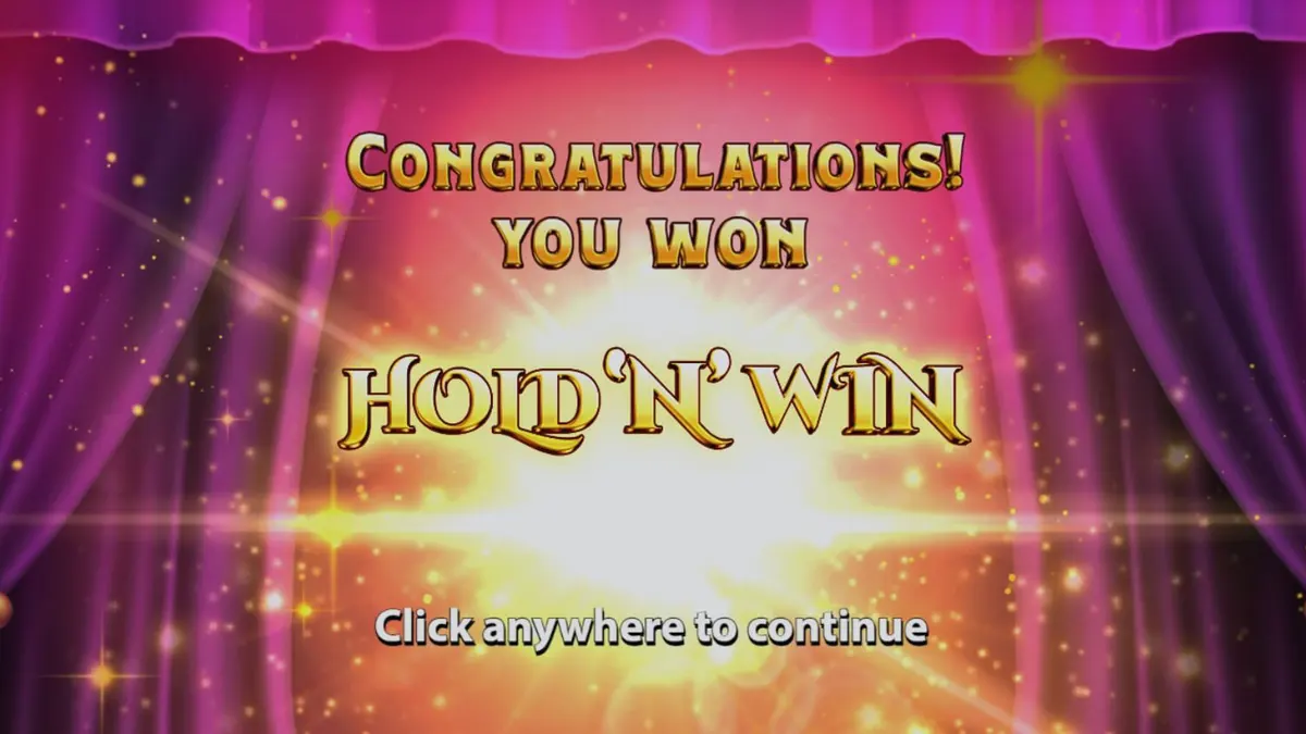 Tampilan visual slot Mega Fortune Hold ‘n’ Win dengan simbol buah klasik dan fitur bonus modern.